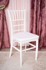 Perna alba scaun Chiavari pentru eveniment